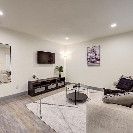 Trendy Midtown Apt, Walk To Shops & Sites, Pets Ok Хюстън Екстериор снимка