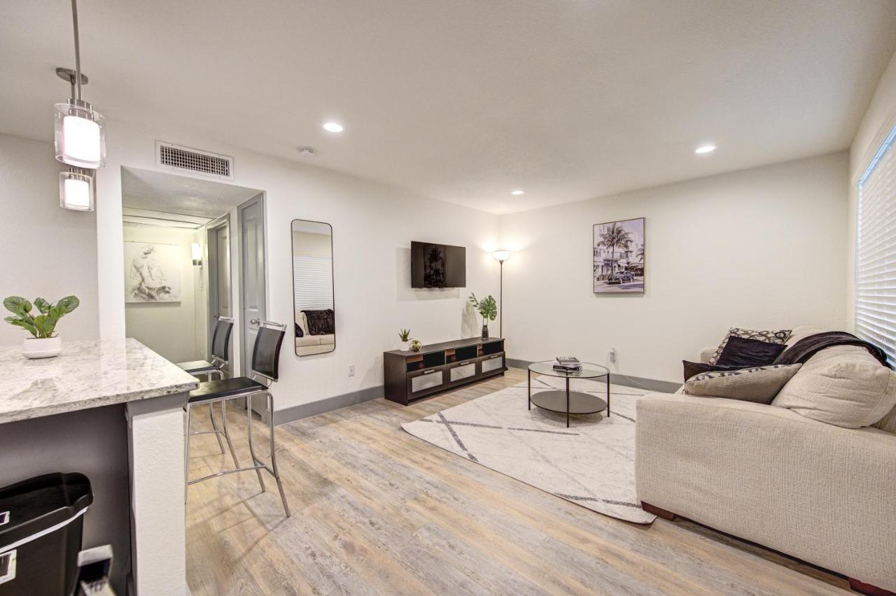 Trendy Midtown Apt, Walk To Shops & Sites, Pets Ok Хюстън Екстериор снимка
