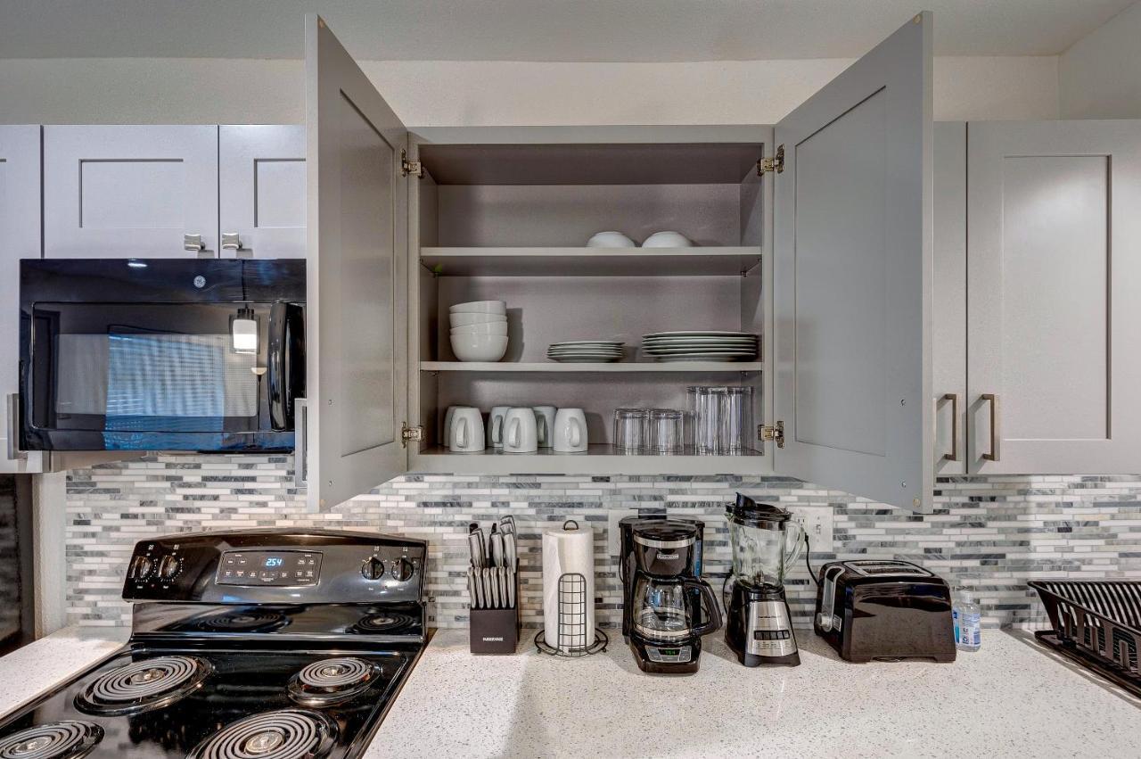 Trendy Midtown Apt, Walk To Shops & Sites, Pets Ok Хюстън Екстериор снимка