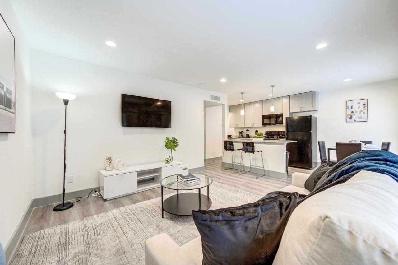 Trendy Midtown Apt, Walk To Shops & Sites, Pets Ok Хюстън Екстериор снимка