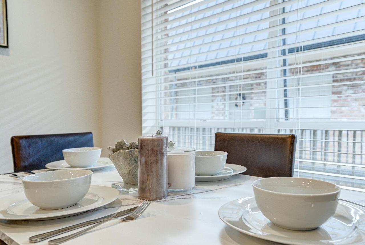 Trendy Midtown Apt, Walk To Shops & Sites, Pets Ok Хюстън Екстериор снимка