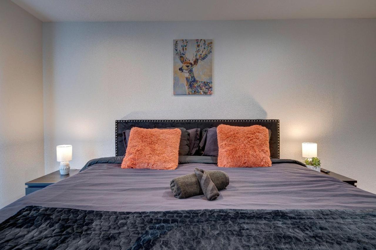 Trendy Midtown Apt, Walk To Shops & Sites, Pets Ok Хюстън Екстериор снимка
